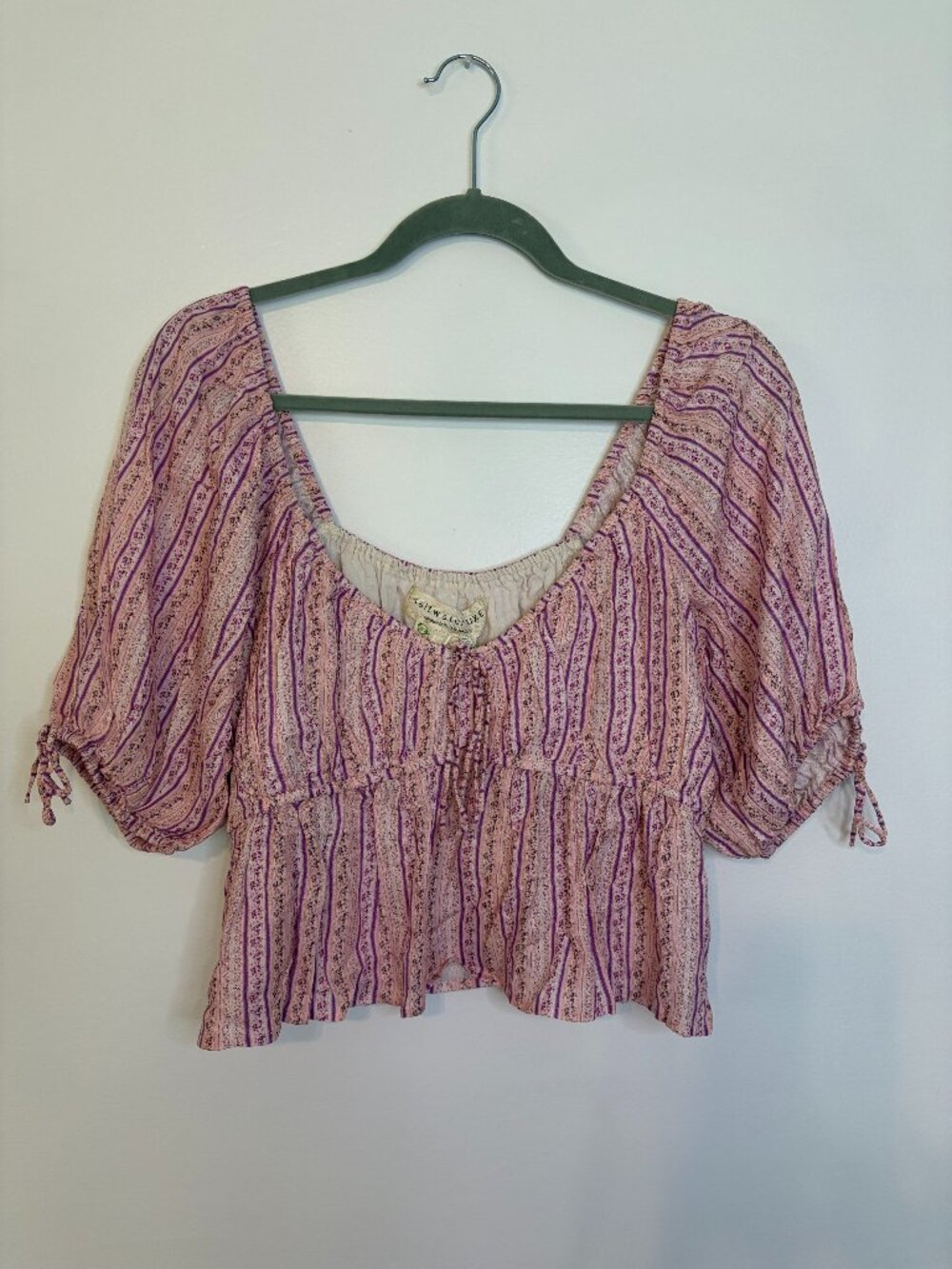 Saltwater Luxe Malibu Short Sleeve Crop Top (NWT)